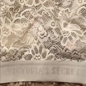 Victoria's Secret Intimates & Sleepwear - Victoria’s Secret bralette! Victoria's Secret Intimates & Sleepwear - Victoria’s Secret bralette!
